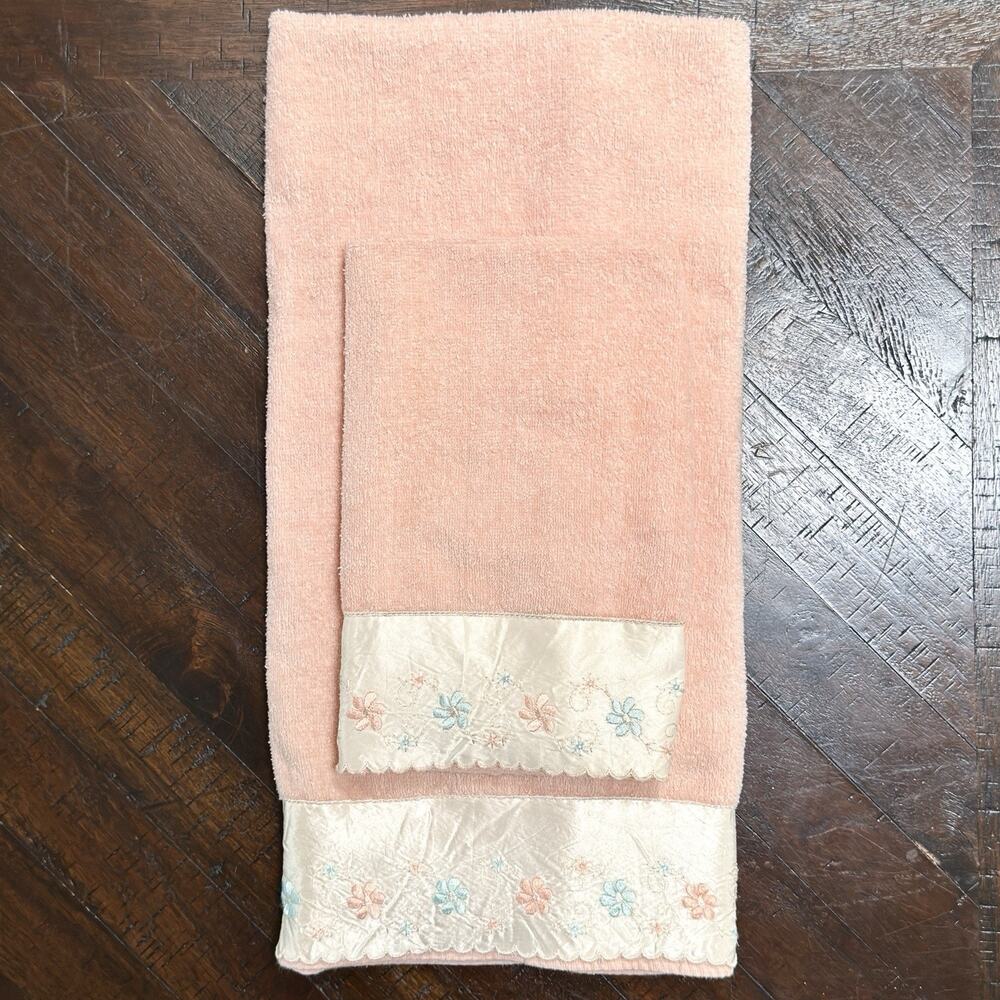Vintage Cannon Pink Satin Bath & Hand Towel Floral Embroidery Set of 2 Cotton